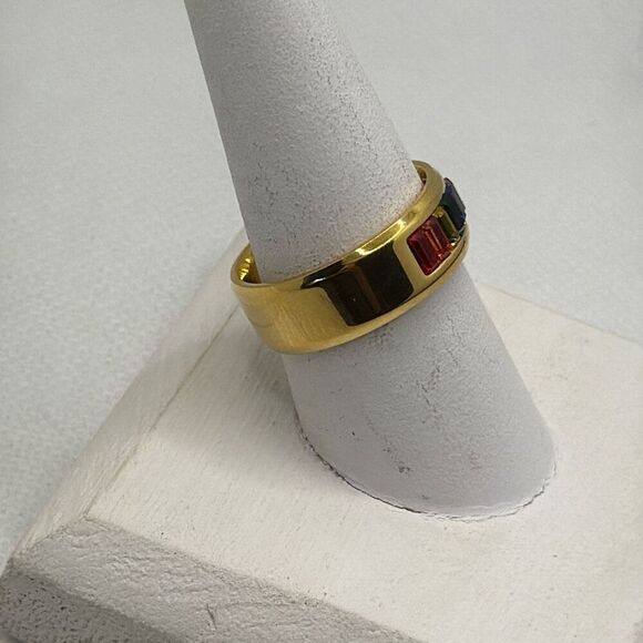 NWOT Size 10 Titanium band with rainbow flag stones - Picture 3 of 5
